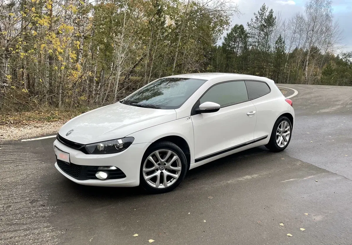 Фото автомобиля Volkswagen Scirocco 2011